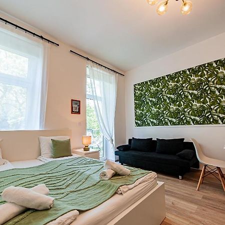 My City Apartment- Vienna Jungle Room Exterior photo
